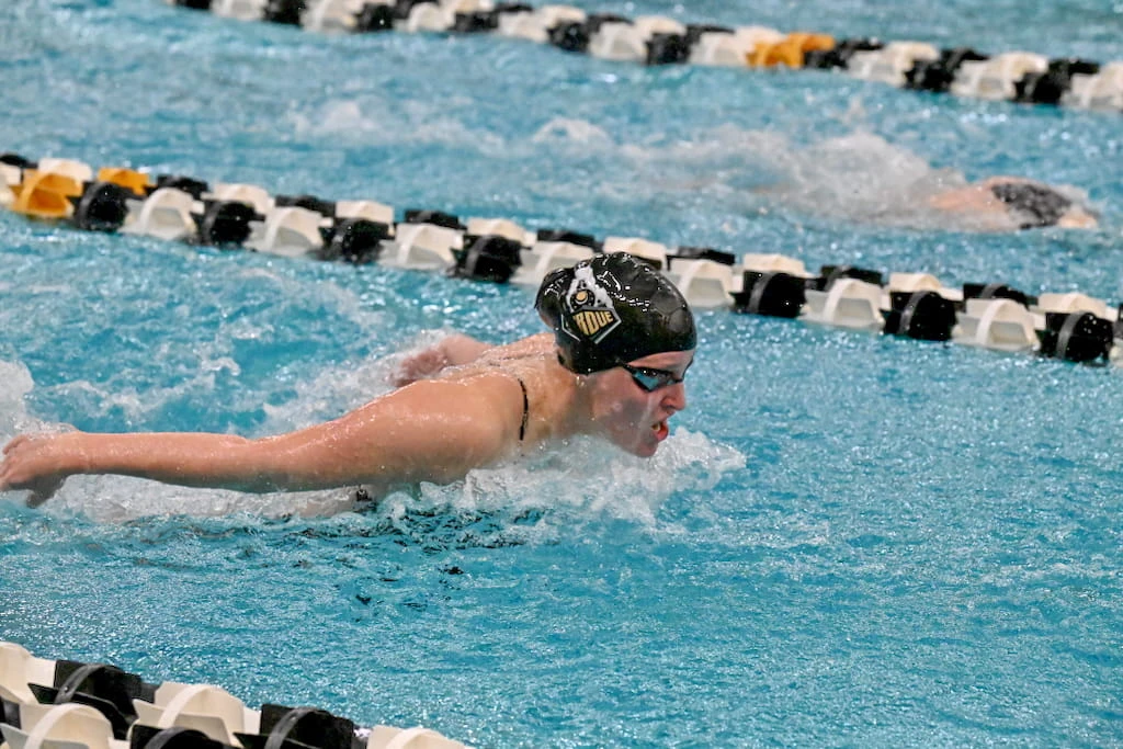 Grace Ackerman swimming butterfly stroke